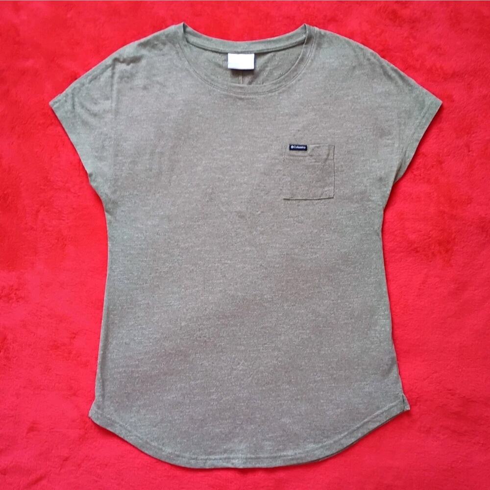 Columbia Cades Cape Tee Women Sz S Olive Green Front Pocket Normcore Gorpcore